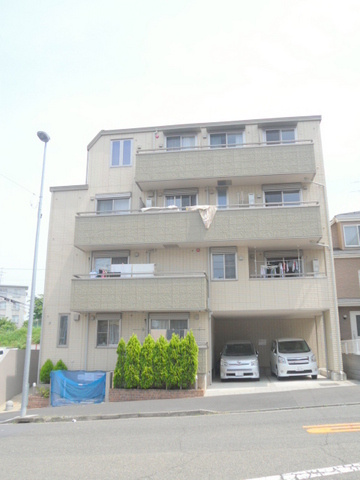 横浜市緑区竹山１丁目の賃貸マンションのエントランス