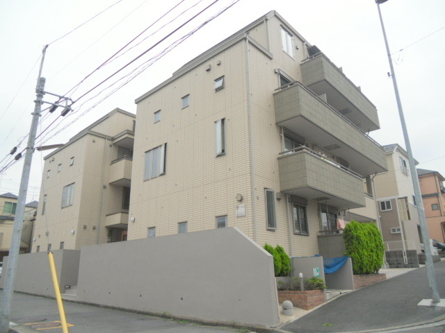 横浜市緑区竹山１丁目の賃貸マンションの外観