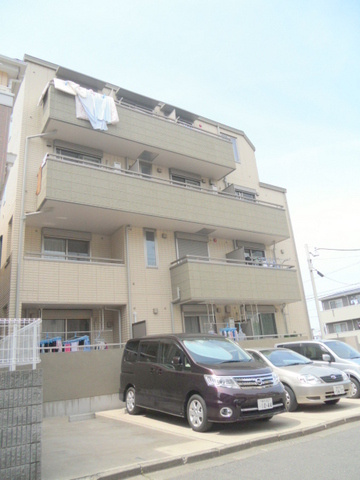 横浜市緑区竹山１丁目の賃貸マンションの外観