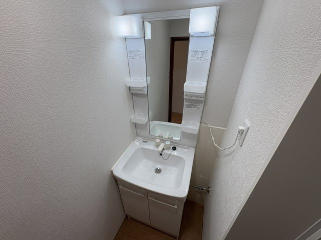 譽マンションの洗面所