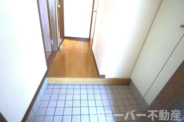 メープルシティCの玄関