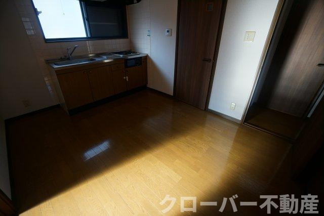 メープルシティCの居間・リビング