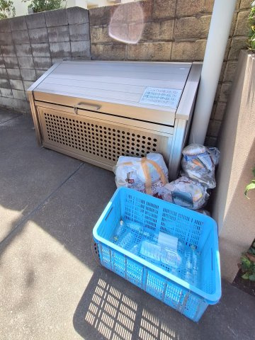 プルニエ学園町のその他共用部分|★敷地内ゴミストッカー有り★