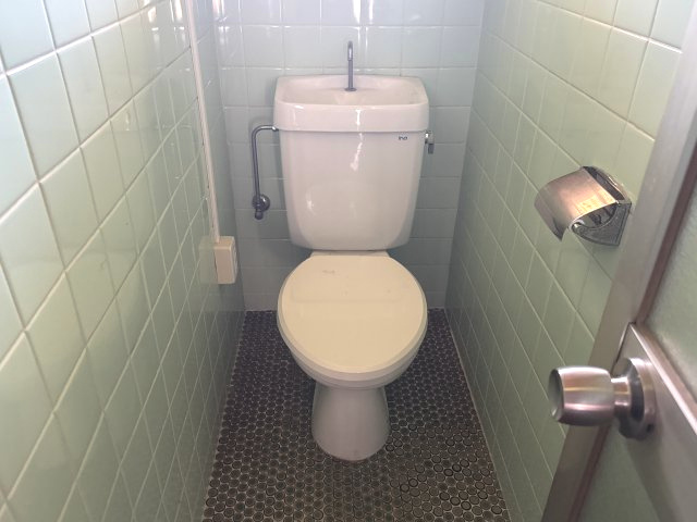 八代一戸建てのトイレ