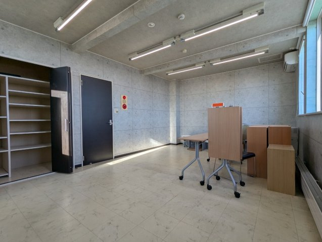 昭和中央4丁目貸店舗のロビー