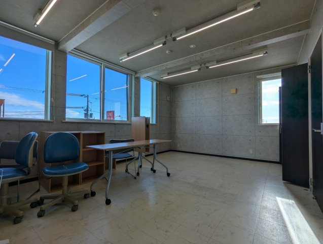 昭和中央4丁目貸店舗のロビー