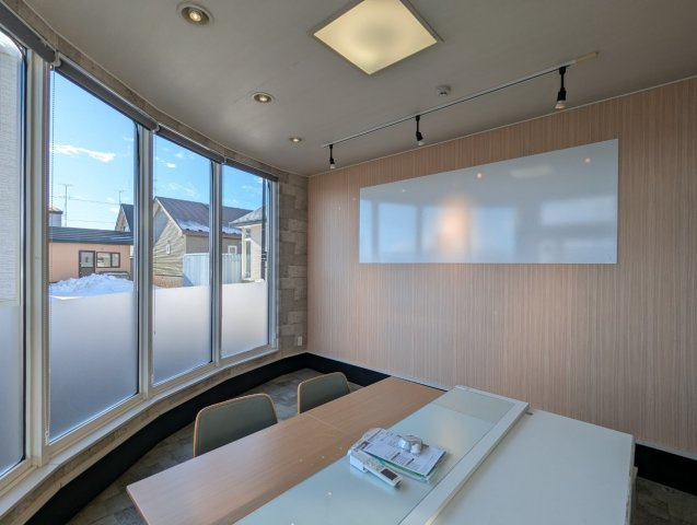 昭和中央4丁目貸店舗のロビー