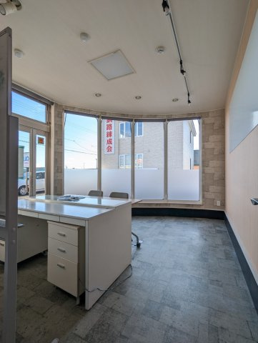 昭和中央4丁目貸店舗のロビー