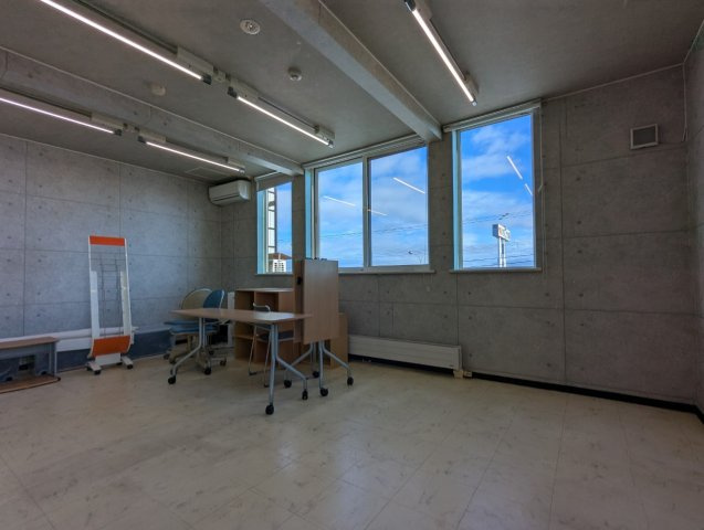 昭和中央4丁目貸店舗のロビー