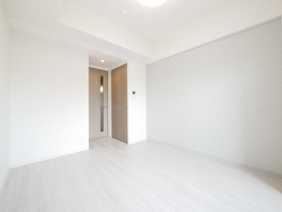 【洋室】 | プレサンス天神橋筋六丁目ヴォワール | きれいな洋室です