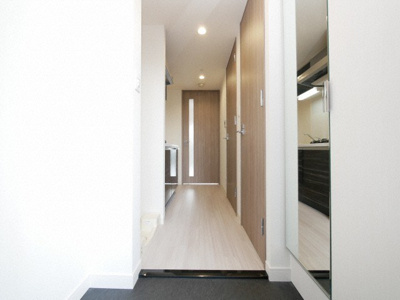 【玄関】 | プレサンス天神橋筋六丁目ヴォワール | シンプルで使いやすい玄関です