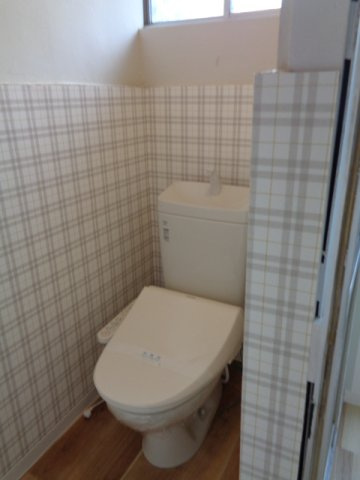 赤川貸家のトイレ