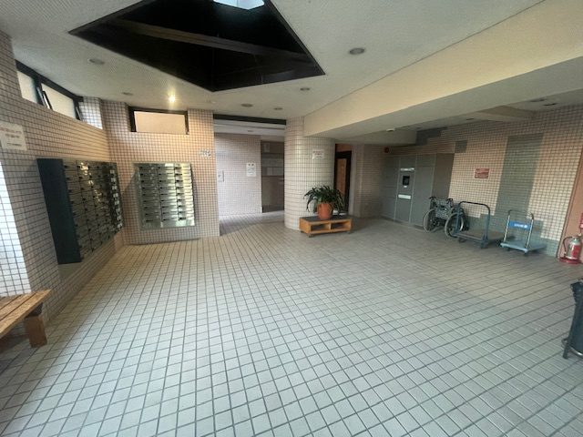 【エントランス】ネオハイツ荒川公園 