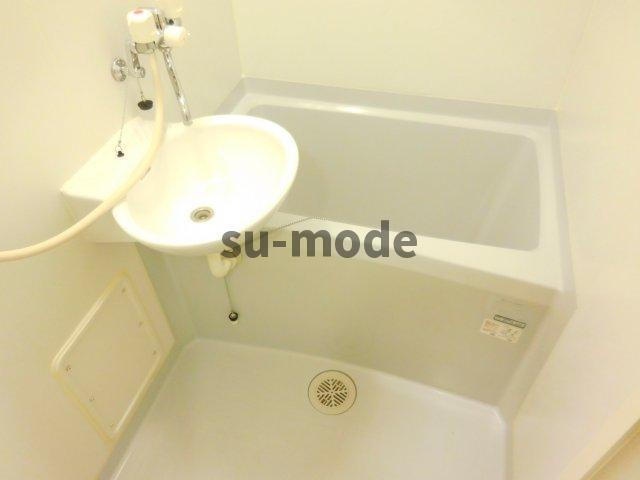 レオパレススカイヒルズの浴室