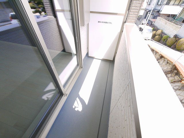 ジーメゾン富雄エヴァースのバルコニー