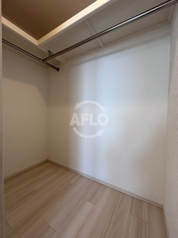 プレジオ帝塚山の収納|プレジオ帝塚山　ウォークインクローゼット