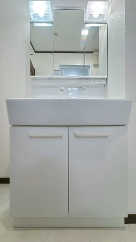 【独立洗面台】 | シティパル春日Ⅱ☆仲介手数料無料☆ | シンプルで清潔な洗面台から、朝をスタートさせましょう♪