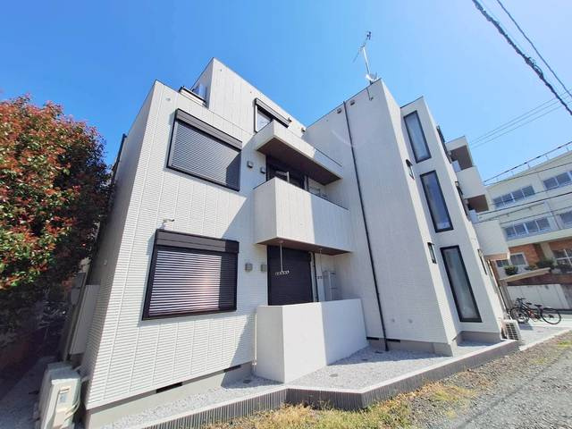 横浜市西区西戸部町２丁目の賃貸マンションのエントランス|無料Wi-Fi導入済　オートロック・宅配ＢＯＸ付