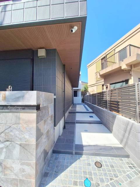 横浜市西区西戸部町２丁目の賃貸マンションのロビー|無料Wi-Fi導入済　オートロック・宅配ＢＯＸ付