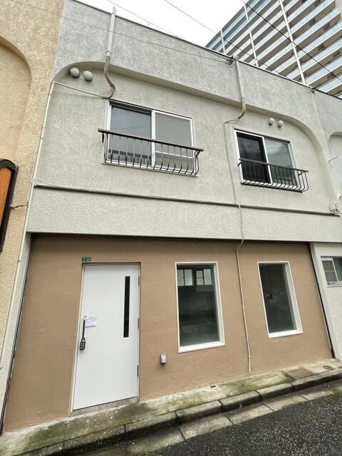 小田急相模原貸店舗の外観