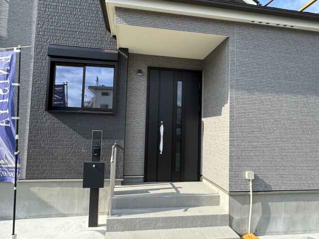 葛飾区西水元４丁目新築戸建【幸田小学校：8分】のエントランス|エントランス・玄関ポーチ