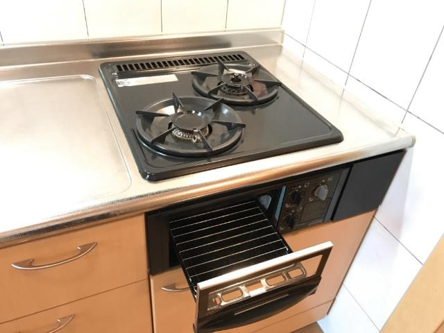 サンコート桜のキッチン|グリル付き2口コンロ