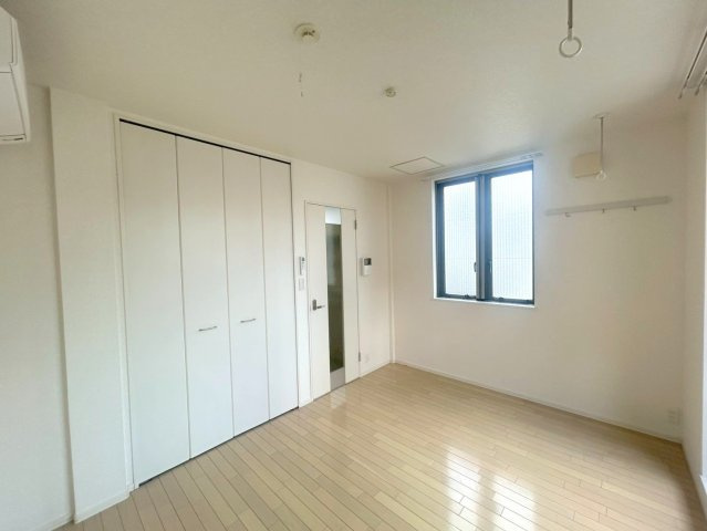 アーバンクレスト西新宿の居間・リビング