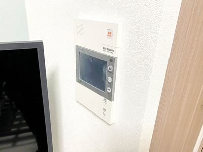 【セキュリティ】 | プレサンス難波デヴァンテ | モニター付きインターホンです