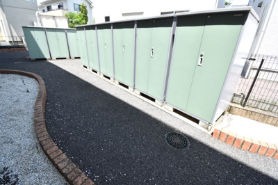 【設備】 | レガロ末広 | 物置き