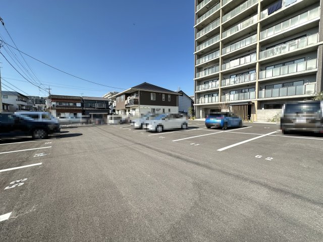 Baum Atagoの駐車場