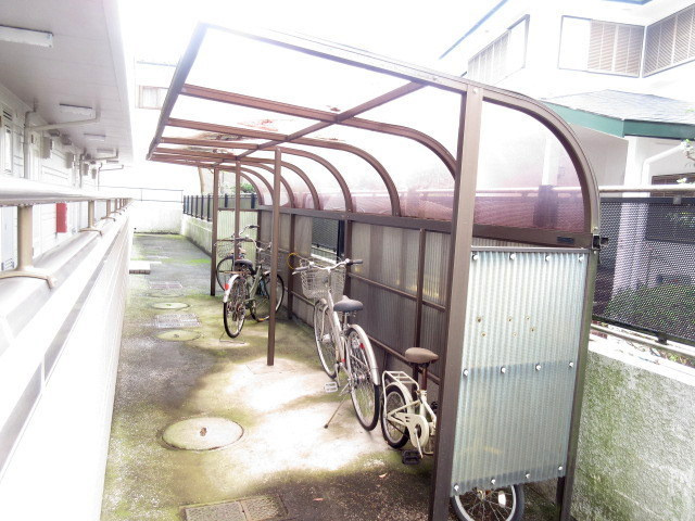 メゾン鶴ヶ峰のその他共用部分|駐輪場