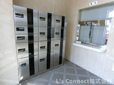 【その他共用部分】 | パークサイド | 宅配ＢＯＸ付きでいつでも荷物を受け取れます。