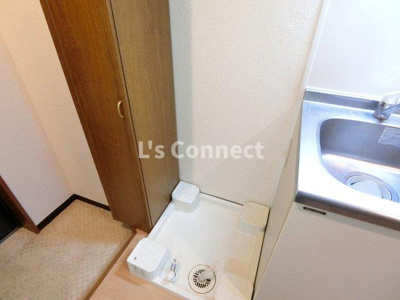 【設備】 | パークサイド | 室内洗濯機置き場には排水パン付き。