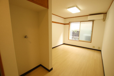 ワンルーム8帖