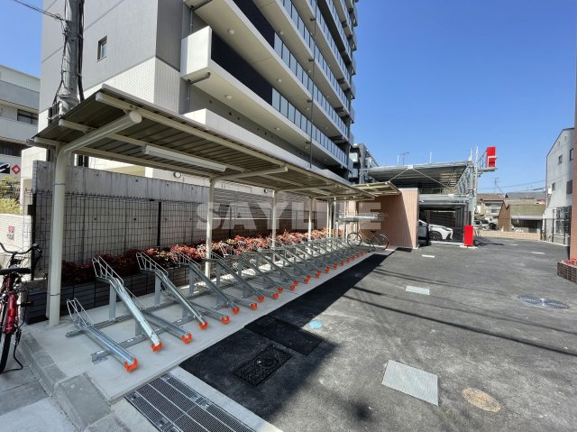 プレジオ永和EUROの駐車場