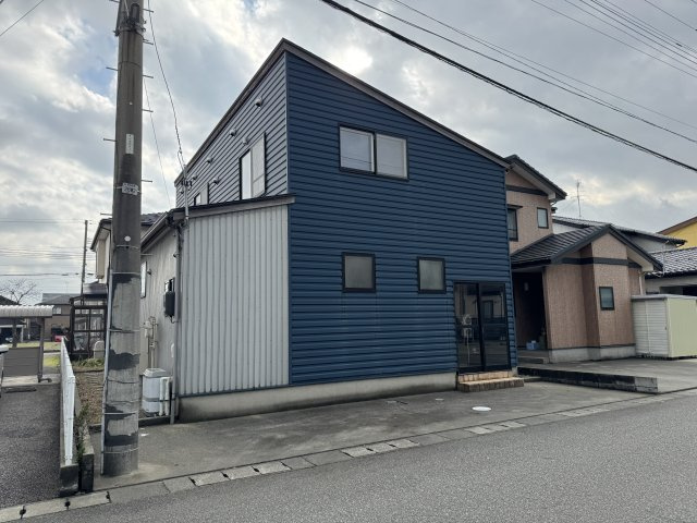 東区空港西2丁目　中古戸建