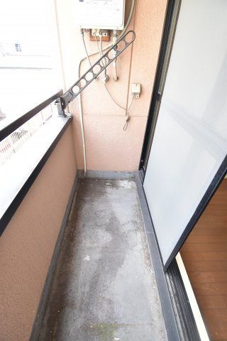 甲斐町ハイツのバルコニー
