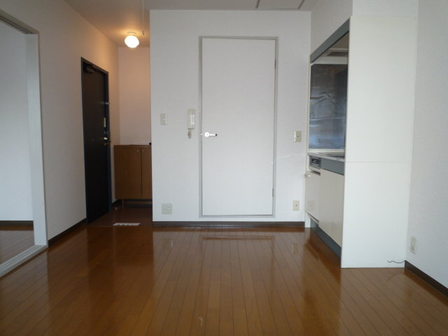 甲斐町ハイツの居間・リビング