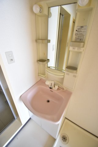 甲斐町ハイツの独立洗面台