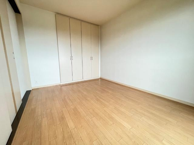 【内装】 | ネアポリス | 洋室