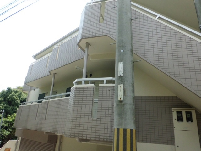 サンマリン名谷の外観