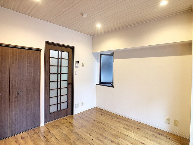 サンライズ山善の居間・リビング