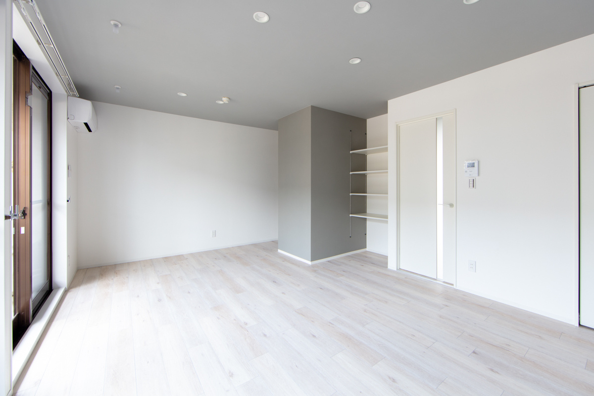 ファミール三池