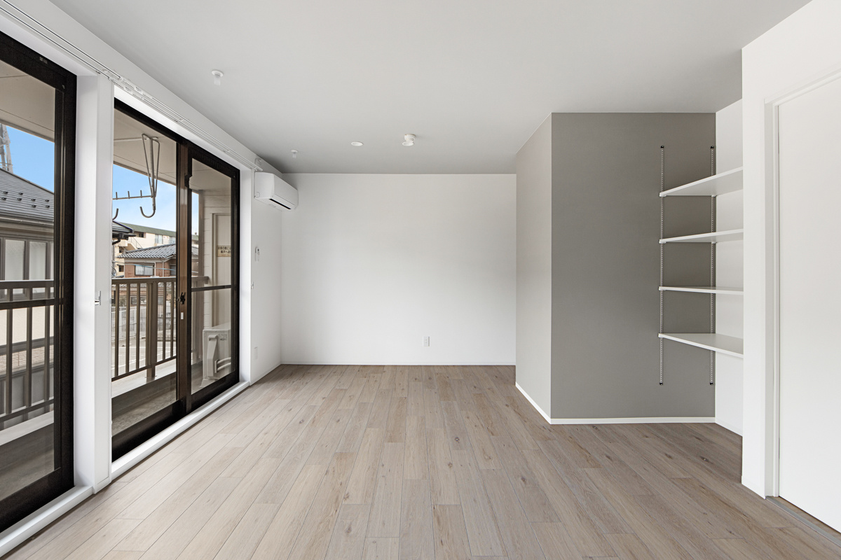 ファミール三池