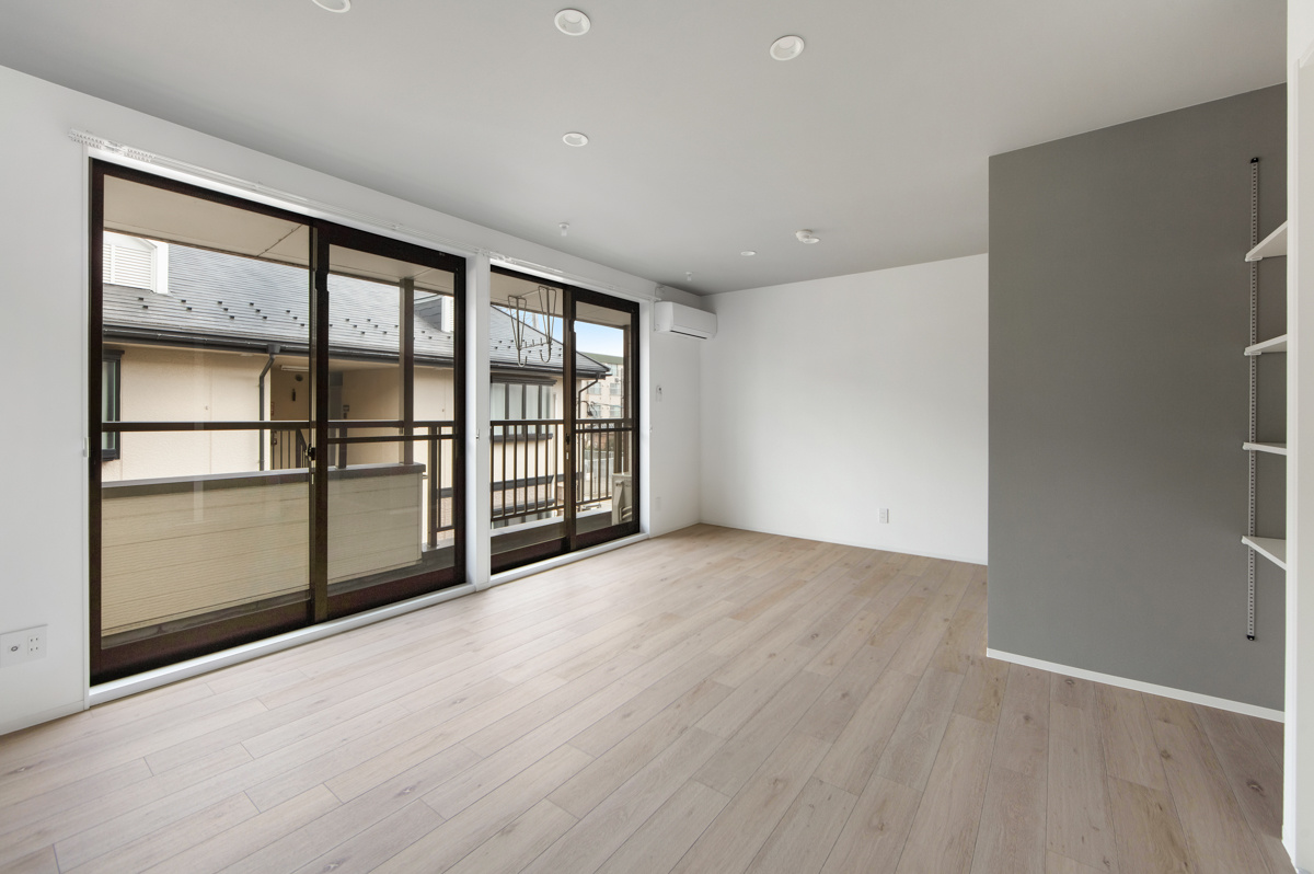 ファミール三池