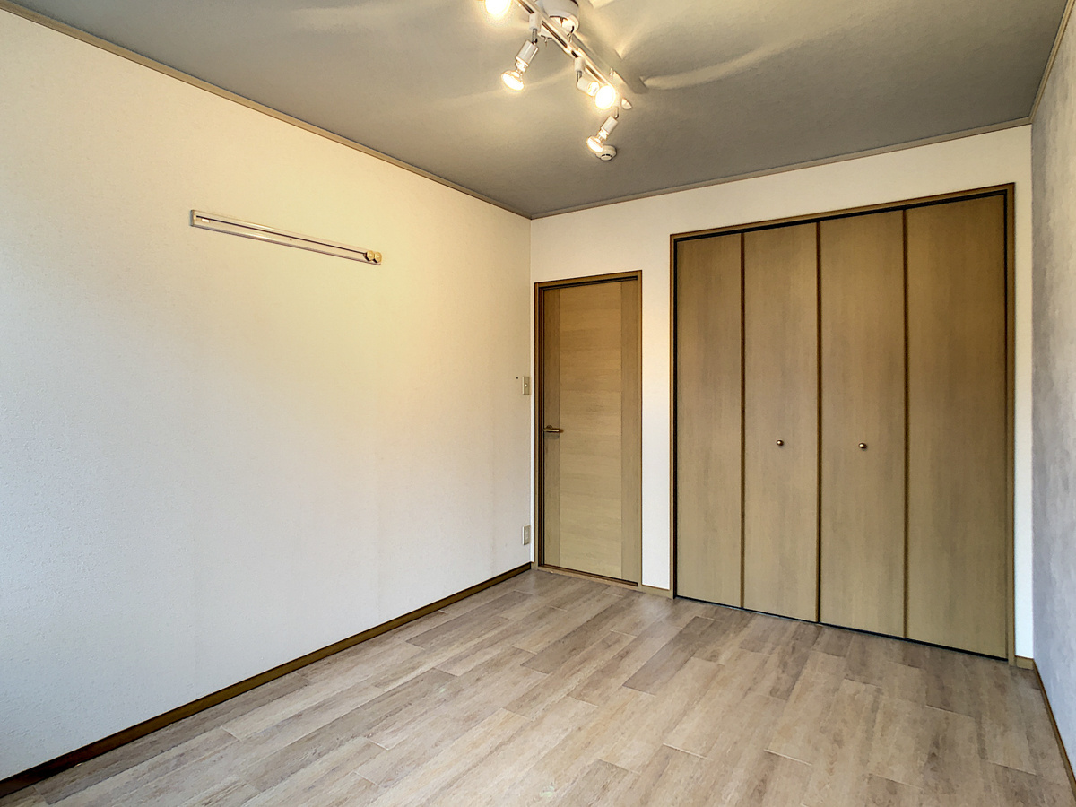 イーストビレッジ