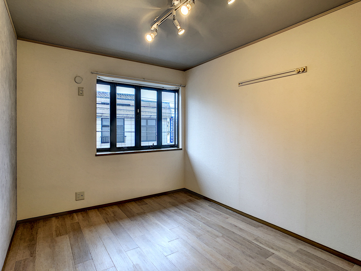 イーストビレッジ