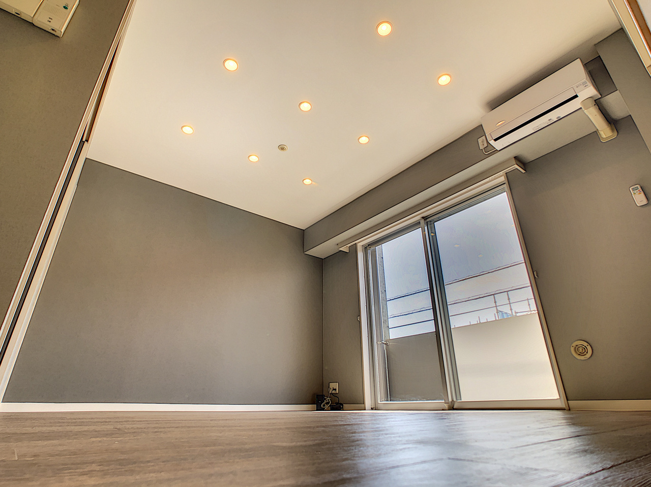 ラ・ペジブル駅西