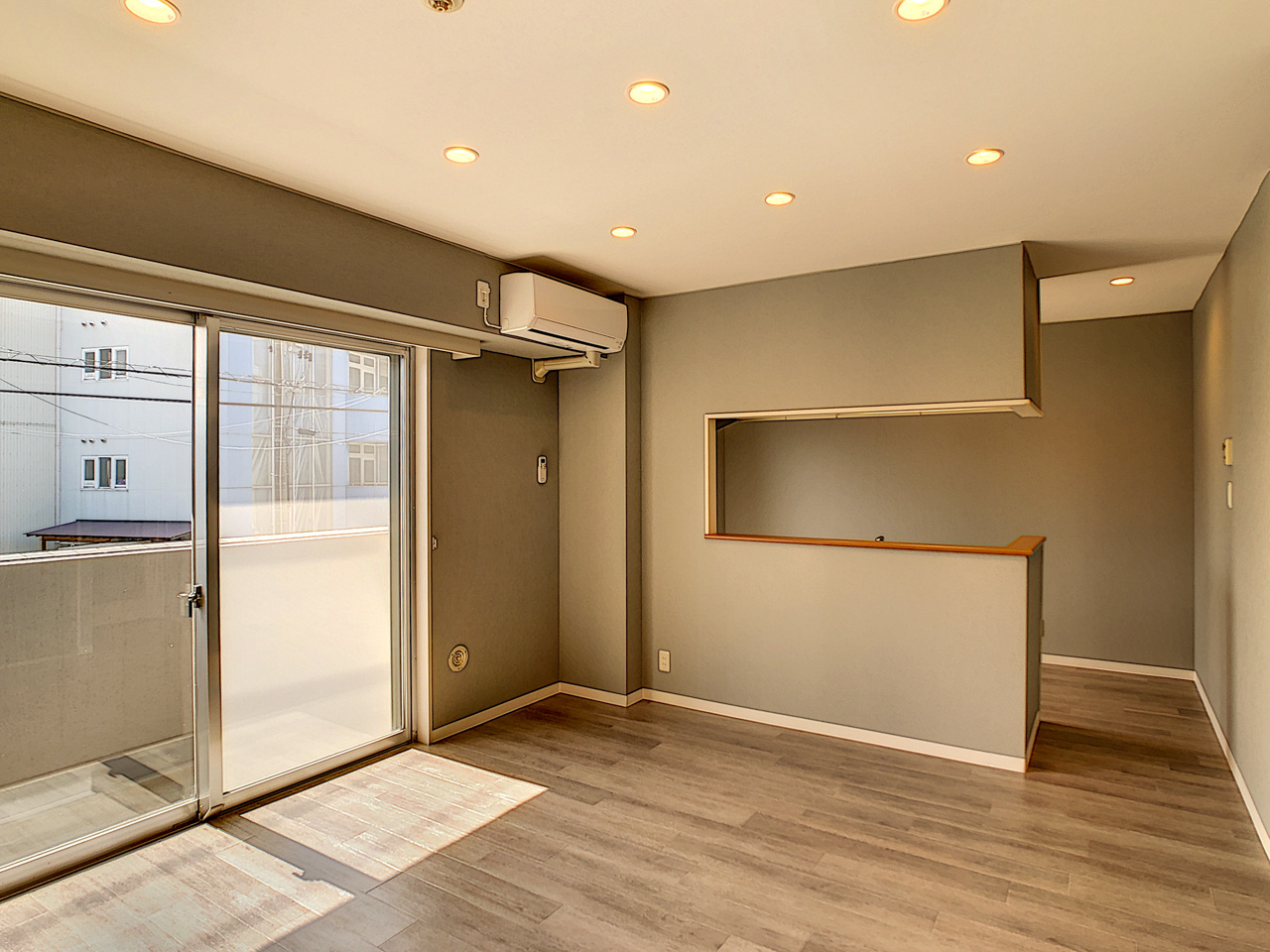 ラ・ペジブル駅西