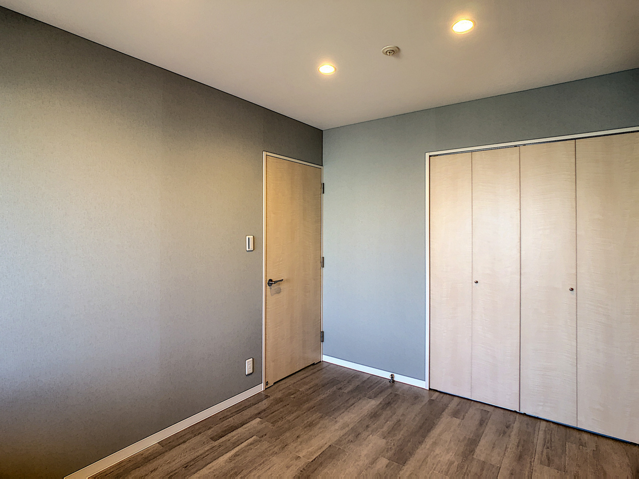 ラ・ペジブル駅西